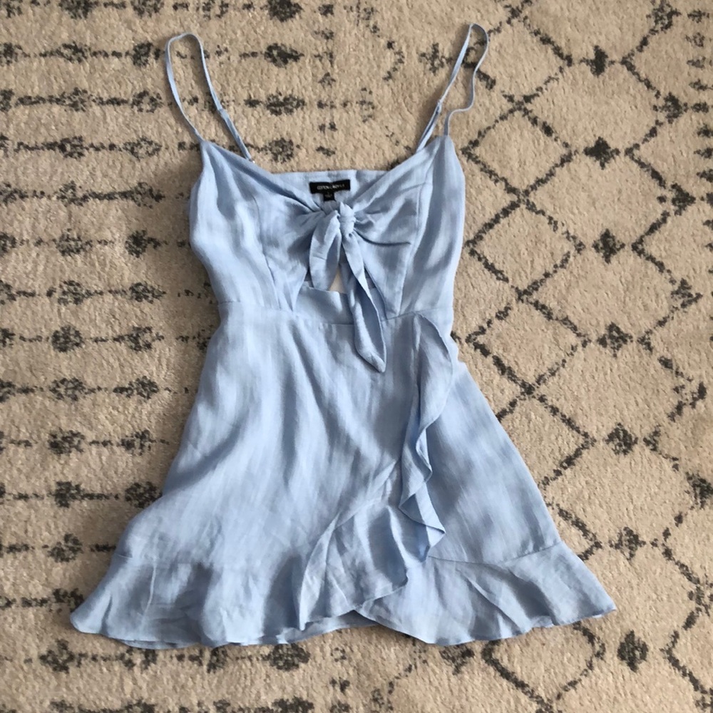 light blue dress 🦋